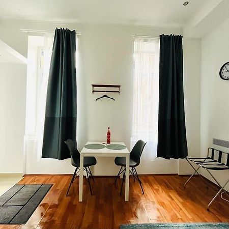 Kazy8 New Life Apartment Budapest Bagian luar foto